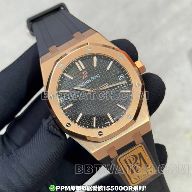 PPM厂顶级复刻手表皇家橡树爱彼黑盘玫瑰金橡胶表带15500正面实拍图