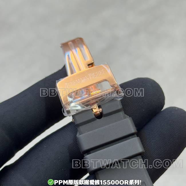 PPM厂顶级复刻手表皇家橡树爱彼黑盘玫瑰金橡胶表带15500表扣实拍图