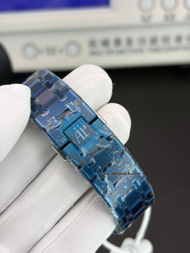 顶级复刻手表BBS厂皇家橡树爱彼蓝盘万年历26674表带实拍图