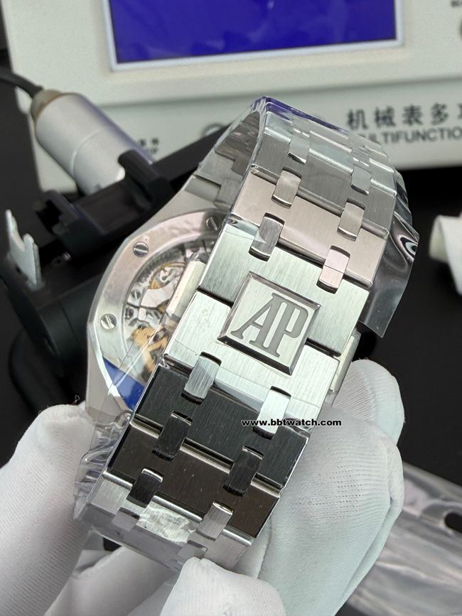 爱彼1:1复刻手表APS厂皇家橡树银盘钢表带15510表带实拍图