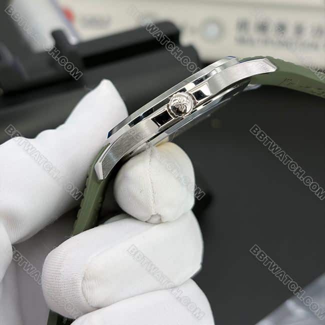 顶级复刻手表手雷3K厂百达翡丽绿盘橡胶表带5168侧面实拍图