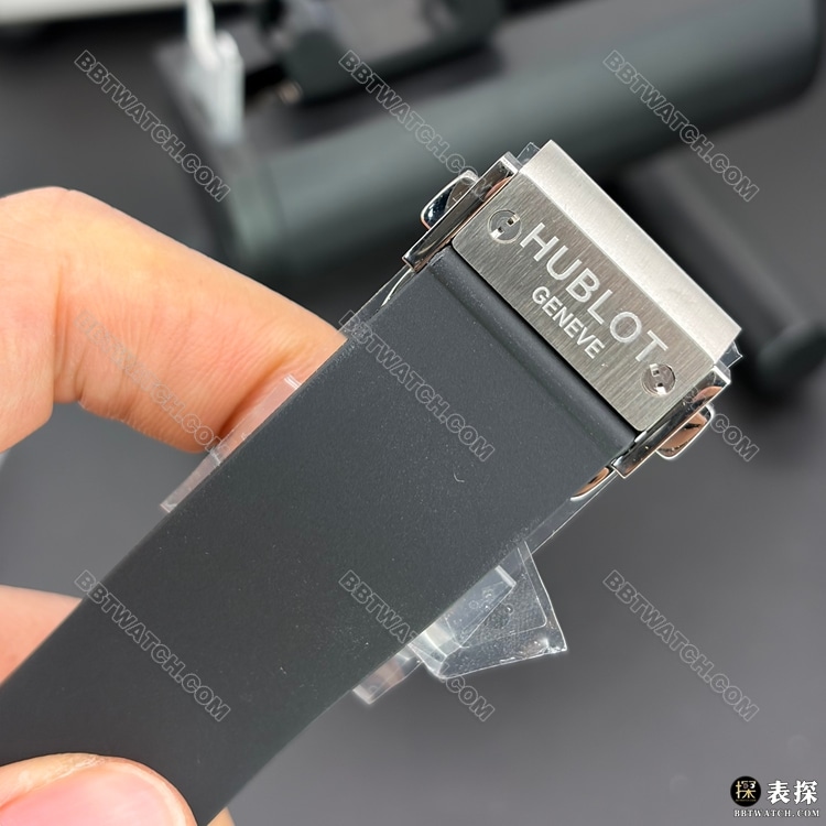 最优复刻手表TW厂宇舶BIG BANG镂空盘304.TX.1170.LR表带实拍图