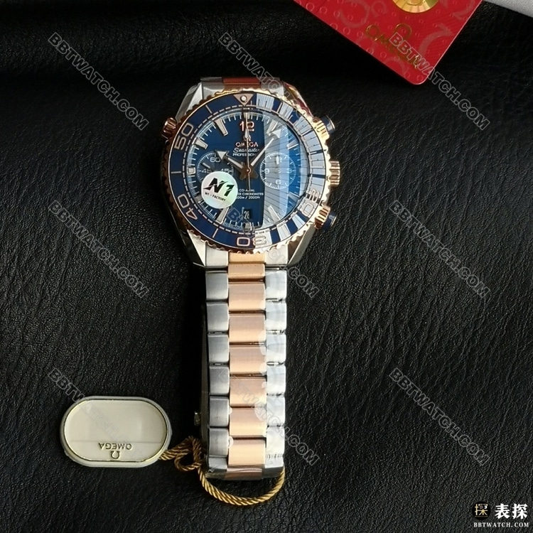最佳复刻手表海马N1厂欧米茄600米蓝盘金圈间金表带正面实拍图