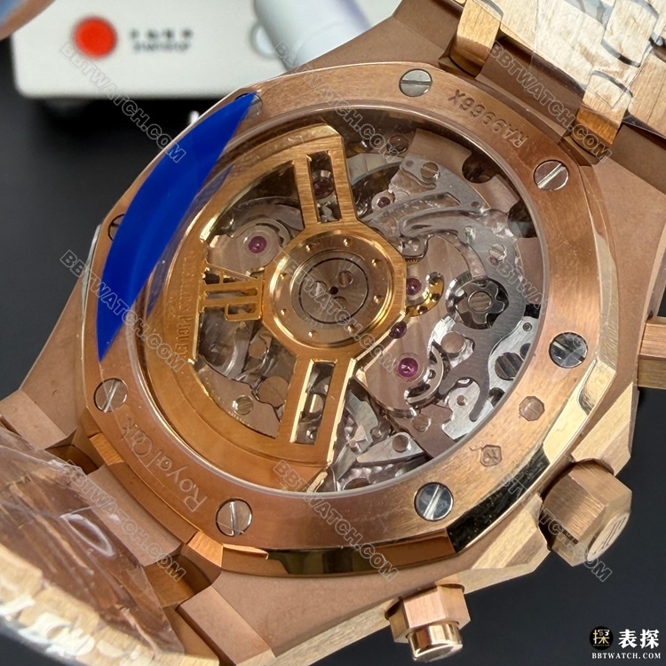 爱彼皇家橡树最优复刻手表APS厂黑盘计时26240背面实拍图