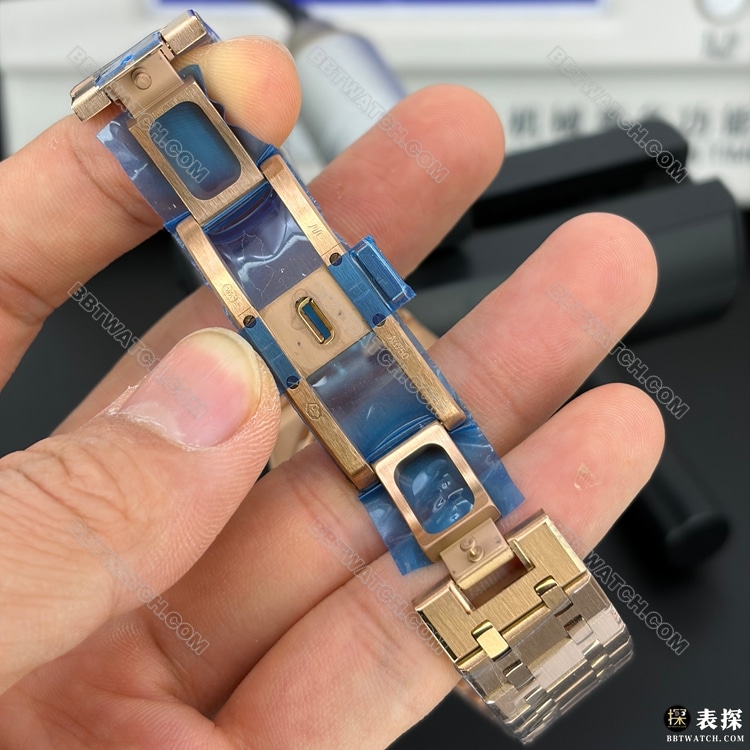 爱彼皇家橡树最优复刻手表APS厂黑盘计时26240表扣实拍图