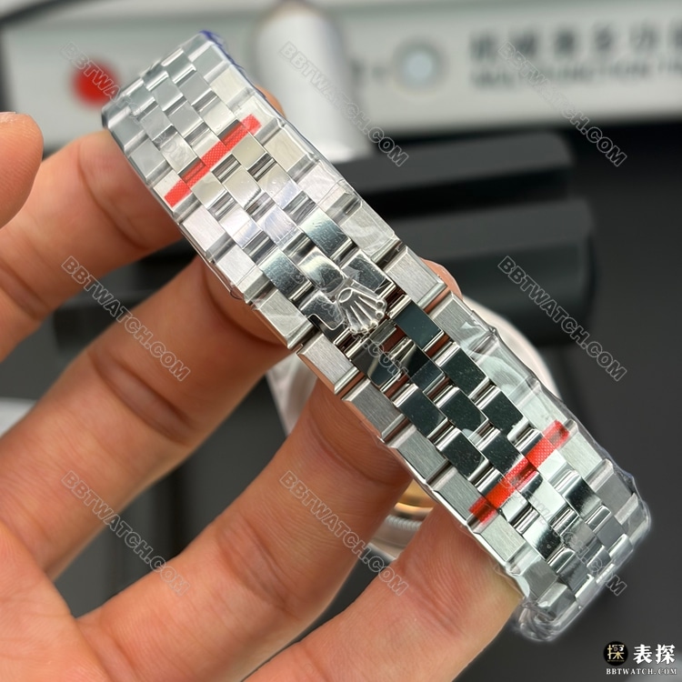 顶级复刻手表B厂陆使型劳力士白盘40毫米127334表带实拍图